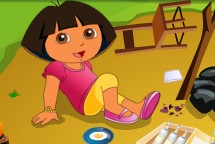 Dora la Exploradora Limpia el Campamento