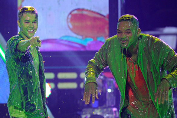 kidschoiceawards-bieber-will-smith